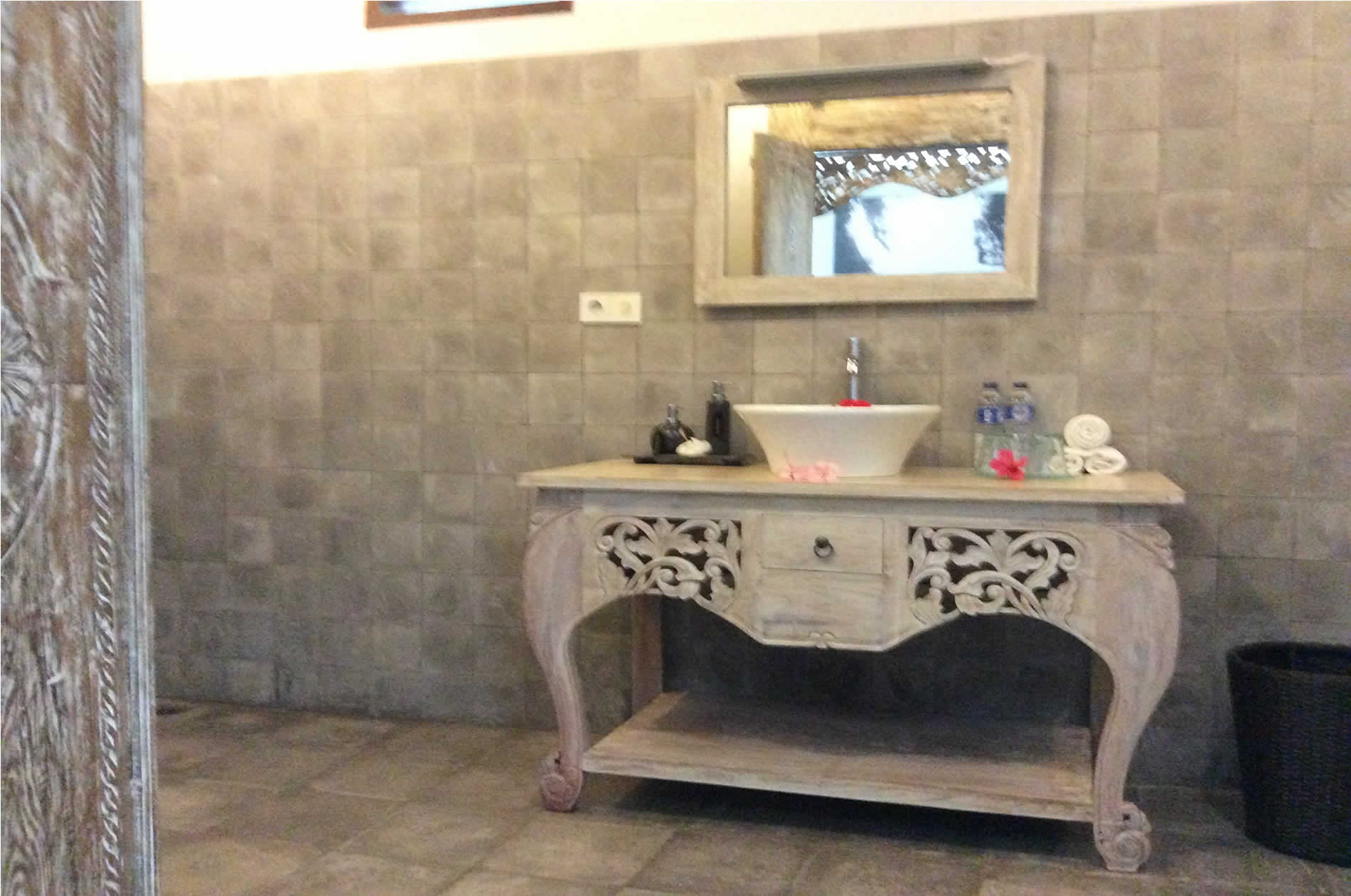 Shantiasa Bali Bathroom